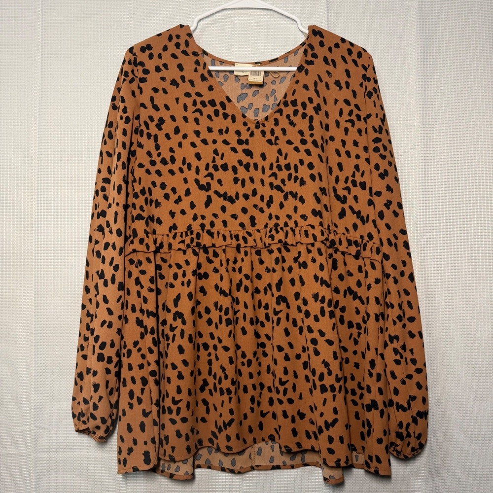 NWT 143 Story Leopard Print Blouse‎ Women's Long Sleeve Tiered V Neck Boho Top